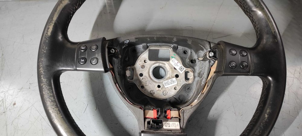 Volan volkswagen vw B6 2.0 BMP 140 cp cod 3C0419091ABE