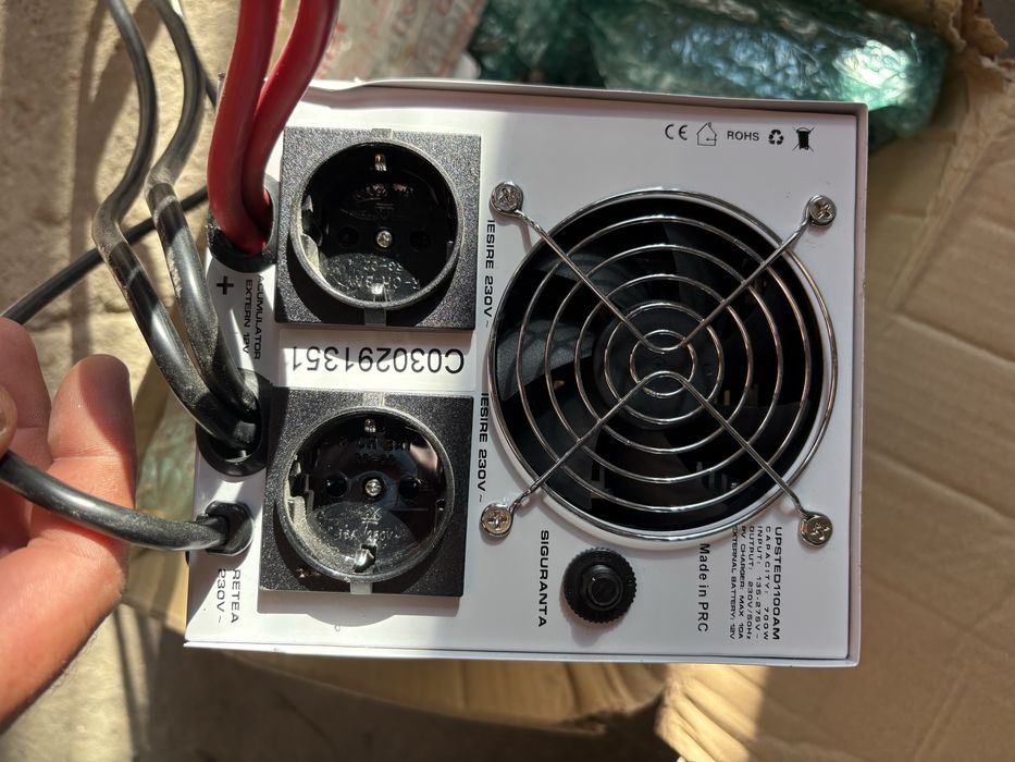 Vand UPS in stare impecabila 1100va