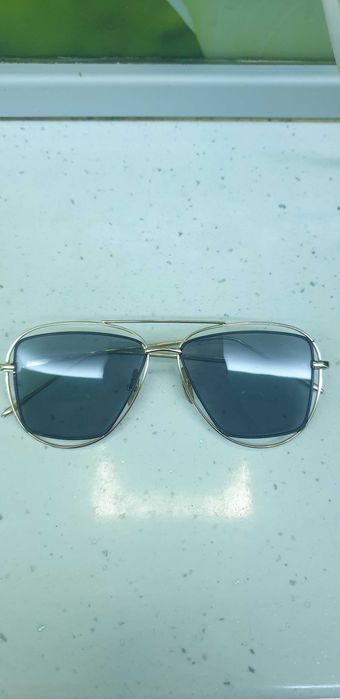 Слънчеви очила много