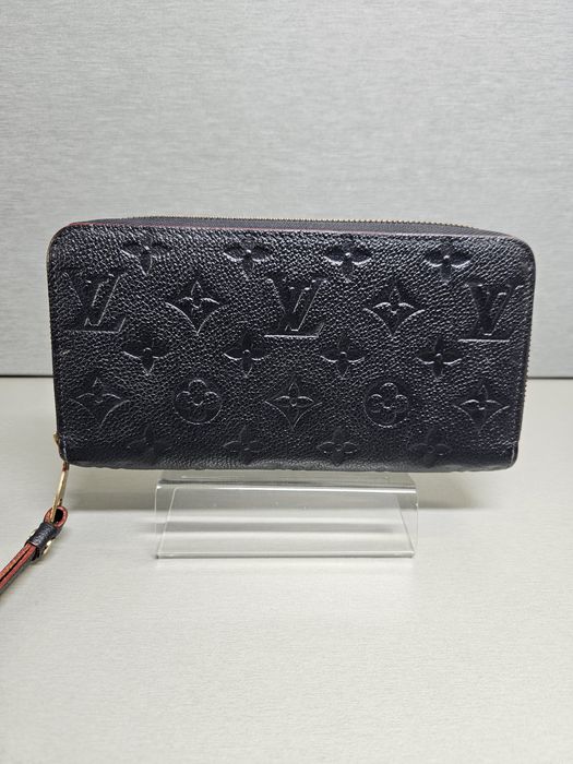 Оригинално портмоне Louis Vuitton с цип