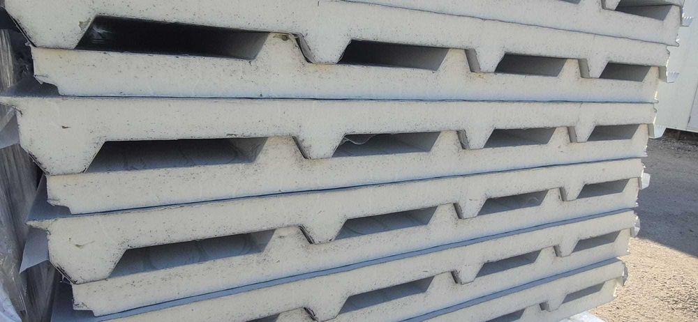 Panouri Sandwich de Calitate Premium Preturi Imbatabile: 85-90 RON TVA INCLUS– Debităm la Lungimea Dorită!