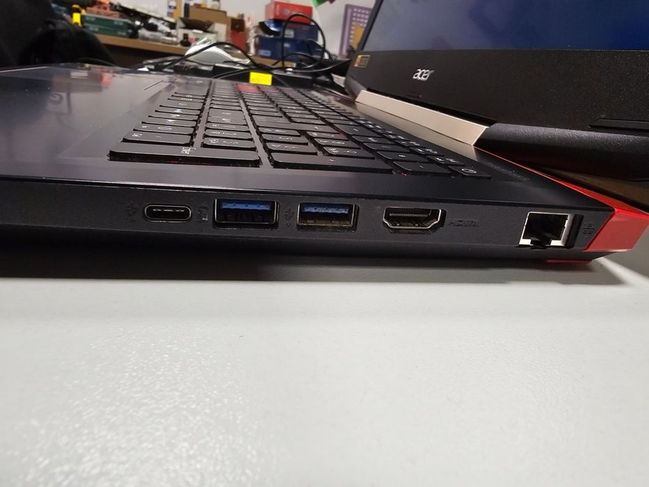 Лаптоп Acer VX15