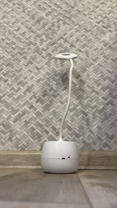 Светильник настольный