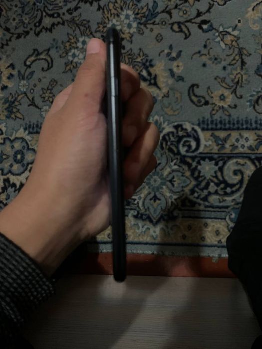 Iphone se 2020 sotiladi