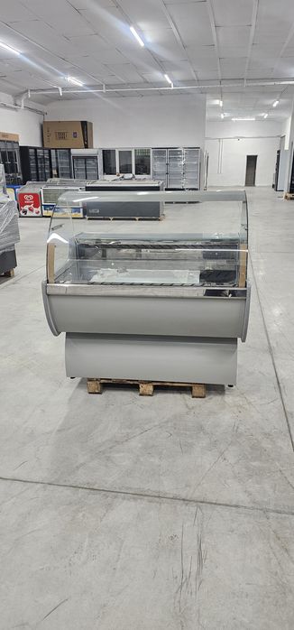 Хладилна витрина 120х90