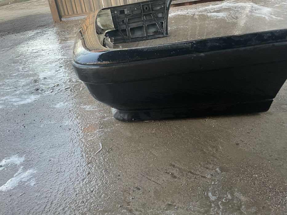 Бампер е34 М оригинал