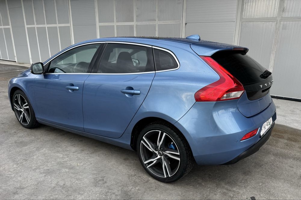 VOLVO V40 2.0 D2 Panorama