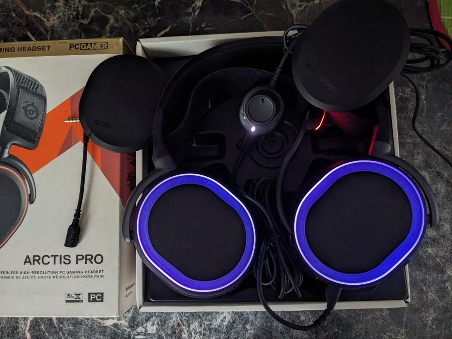 Steelseries Arctis Pro наушники
