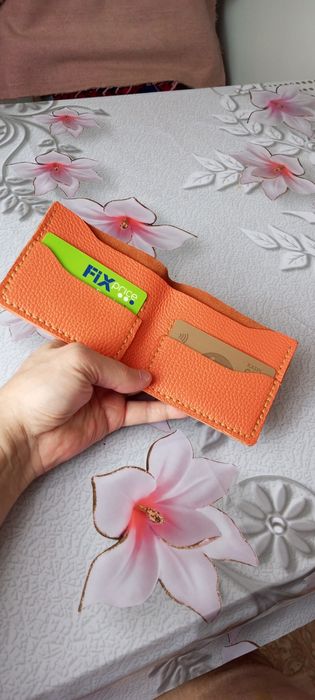 Продам новый - Кожаный кошелек