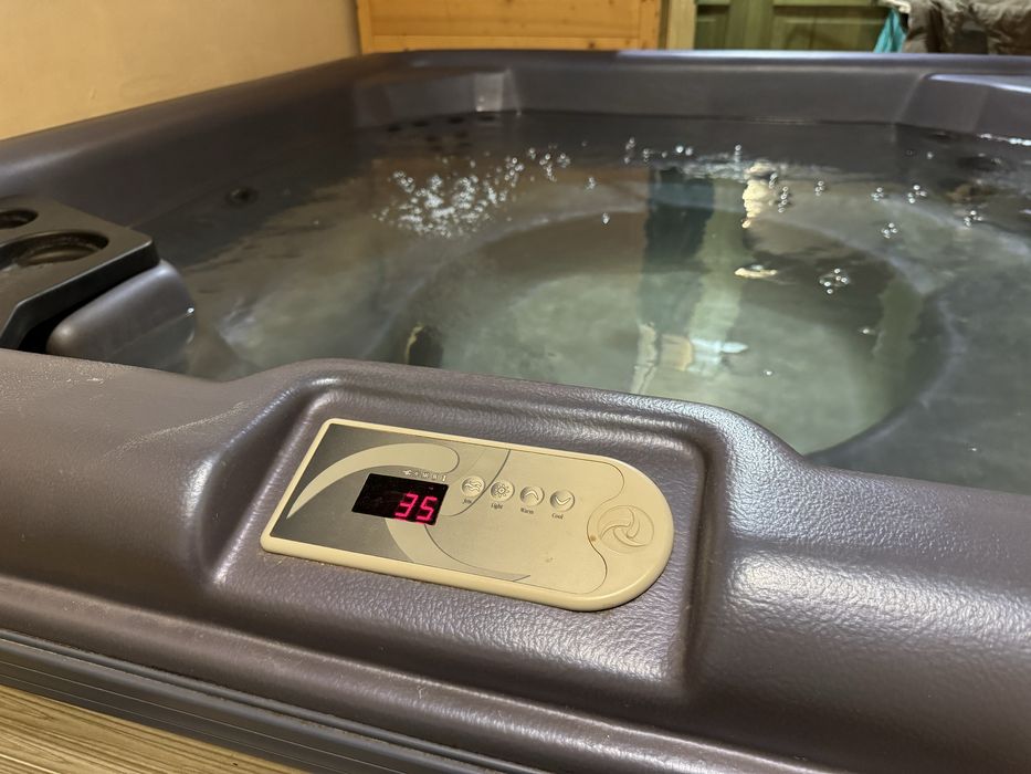 Jacuzzi de exterior 6 persoane