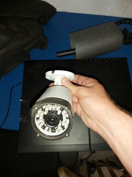 Camere Analogice HDVIEW AHB-2SFIR2, 4-in-1, Bullet, 2MP1080pNEGOCIABIL