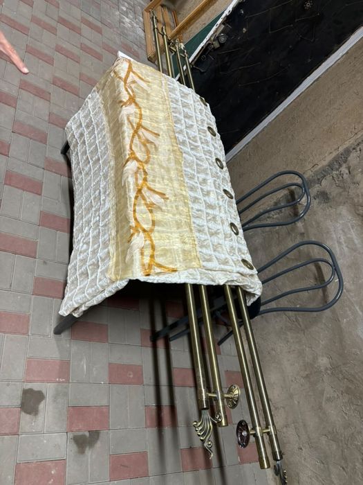Шторы с карнизом