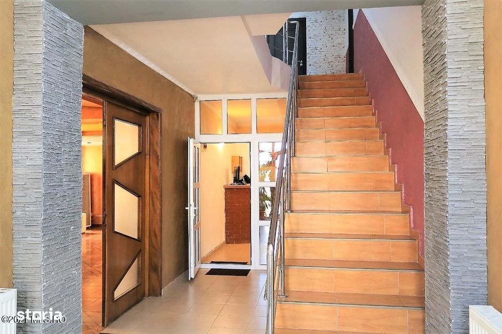 Mamaia Nord - Langa Mare, pensiune la cheie, 11 camere, 9 bai!