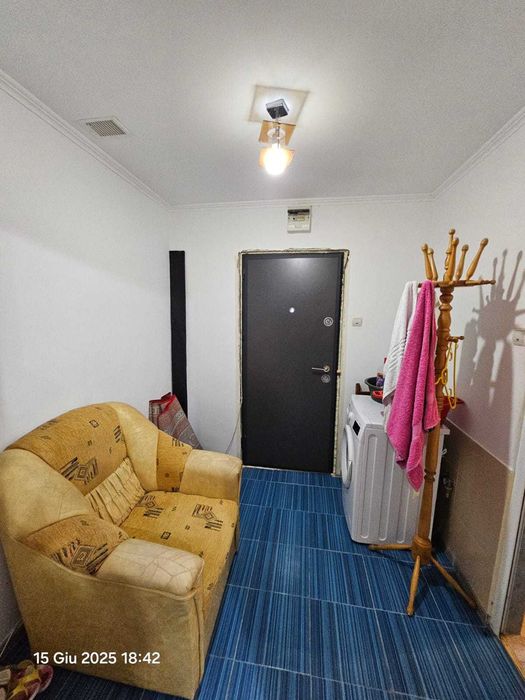 inchiriez garsoniera Str Fulger parter