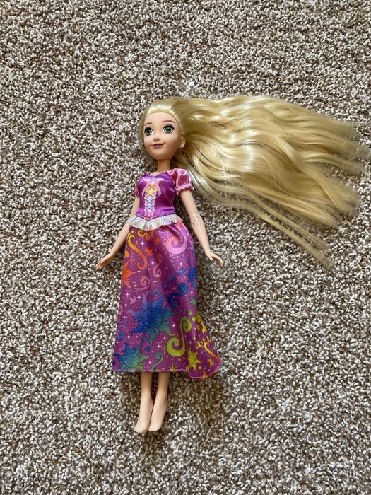 Куклы принцессы и Барби