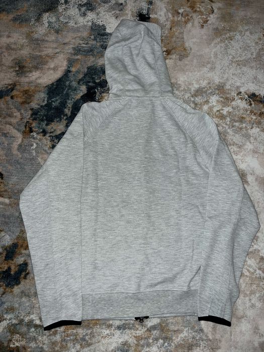 Nike tech fleece сив M размер