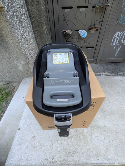 ТУРБО ПРОМОЦИЯ: Бебешко столче за кола Maxi Cosy с isofix база