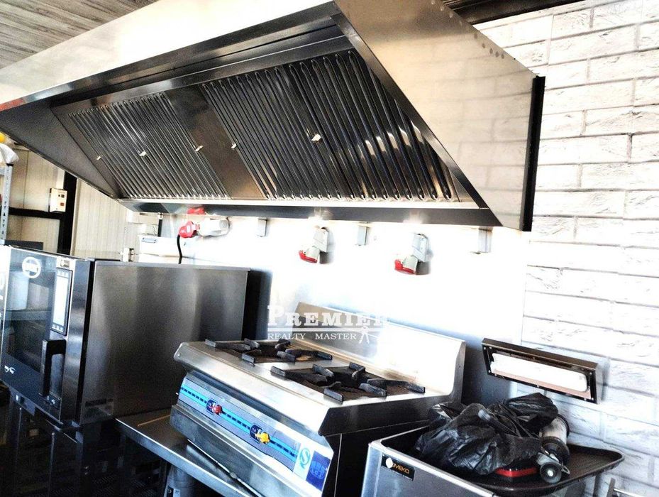 Продавам бизнес за улична храна, топ локация.