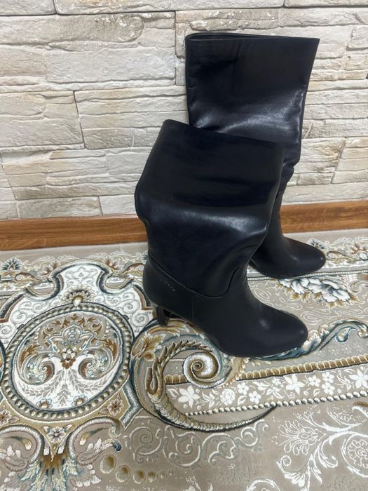 Продам кожаные сапоги осень
