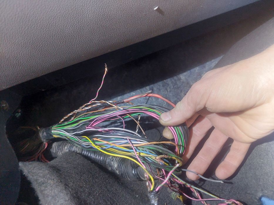 Услуги авто илектрика