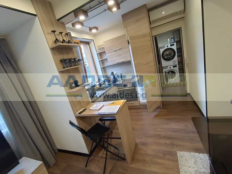 Дава се под наем Двустаен апартамент в София, Изток - 70 кв.м за 840 € - Снимка #2