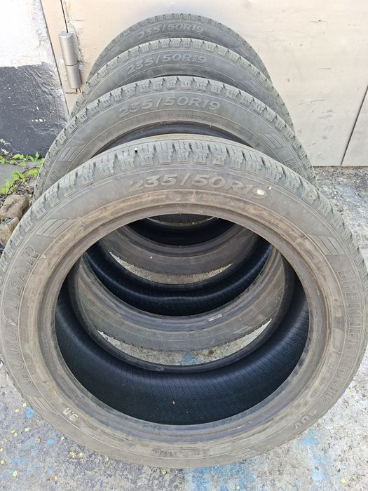 Продам шины 235/50/19 гудиер