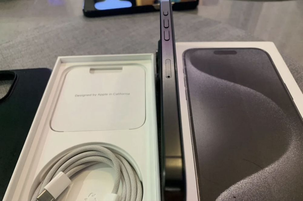 Айфон 15 Pro max на 256