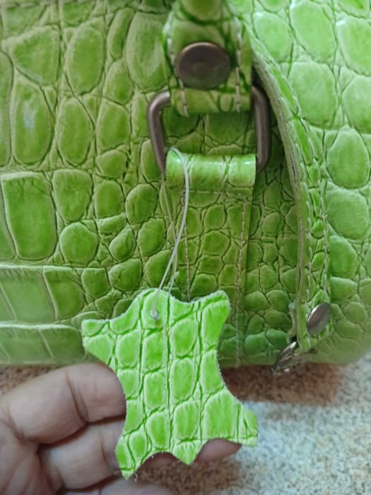 Нова италианска дамска чанта 100 % ест. кожа