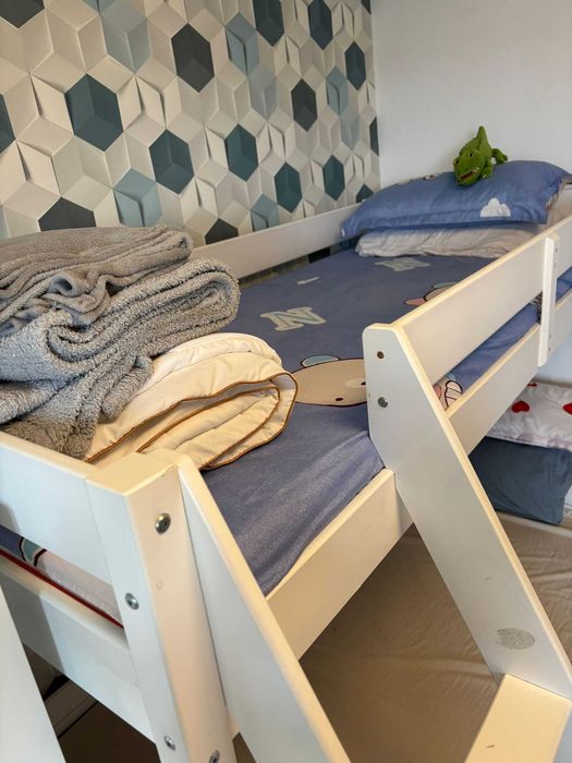 Pat etajat Lemn Masiv + cutie depozitare sub pat + saltea 90x200