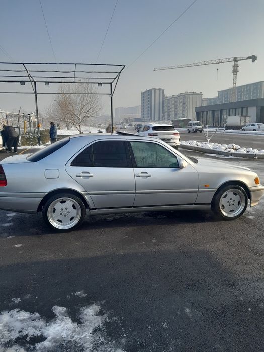 Мерседес С 180 газ документ ,автомат