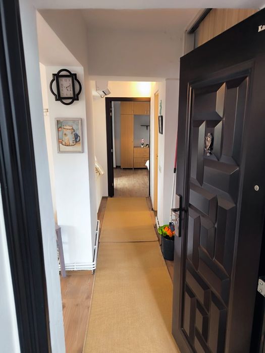 Vând apartament 2 camere