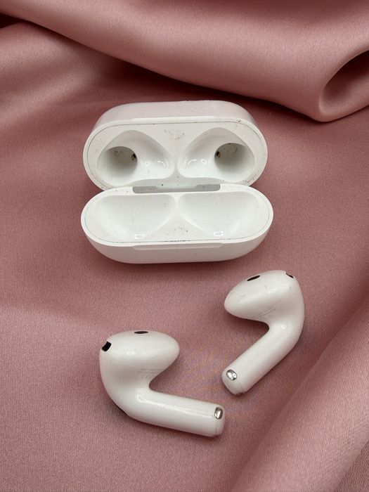 Наушники AirPods 4 / #МА537482