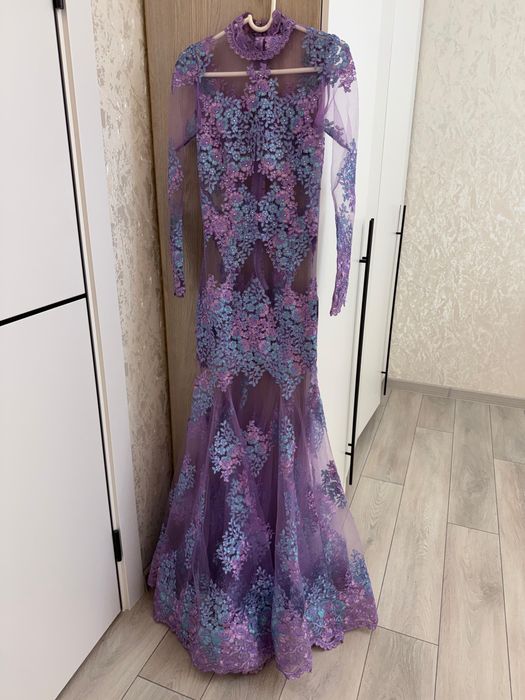 Продаю дизайнерские платья