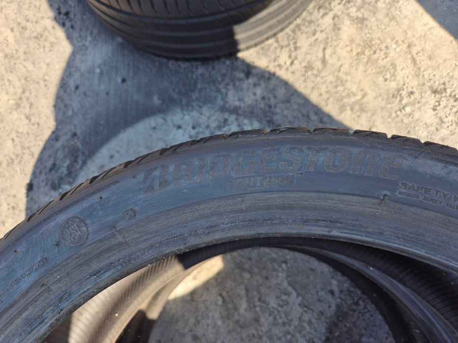 2 Anvelope de VARA - 275/35/21 - Bridgestone - Stare BUNA DOT 2024 RFT