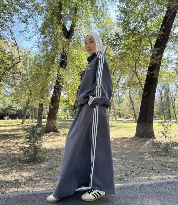 Продам костюм женский