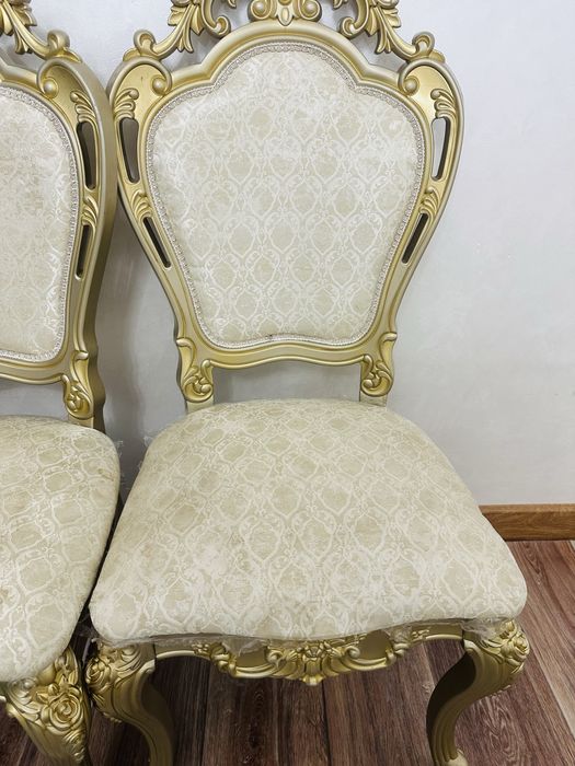 Стол , стулья сатылады