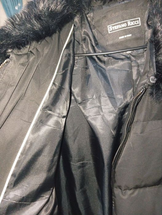 Мужское куртка сотилади.