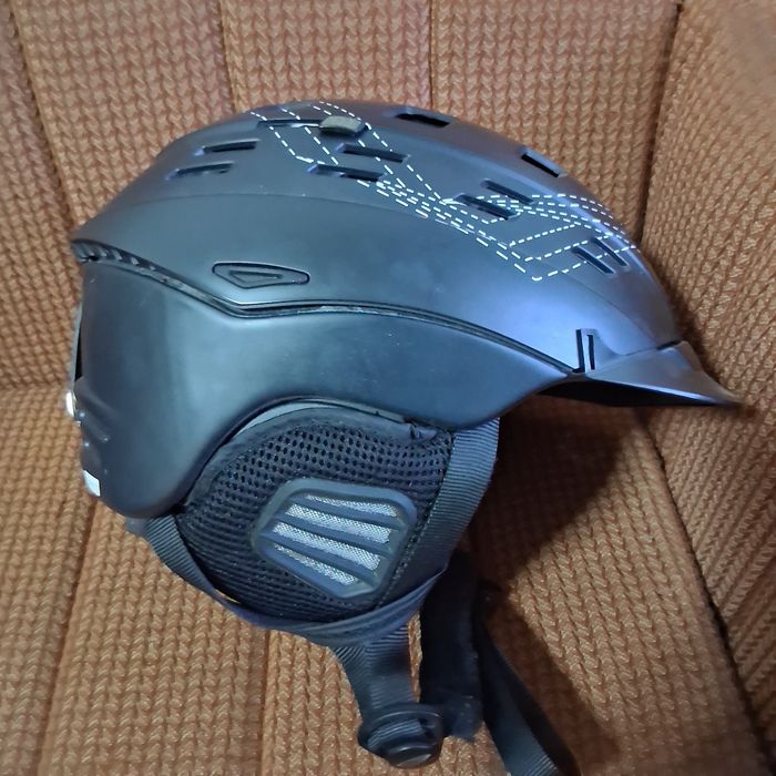 Продавам каска за колело