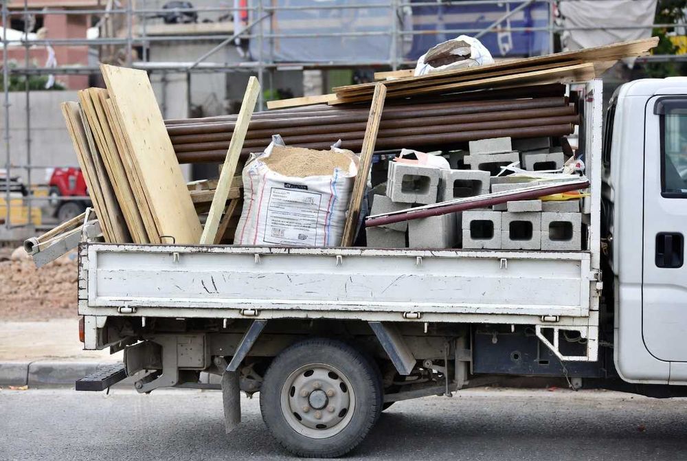 Transport moloz/moluz, debarasări, mutări și curățenie curți/grădini/șantiere - Rapid si Ieftin