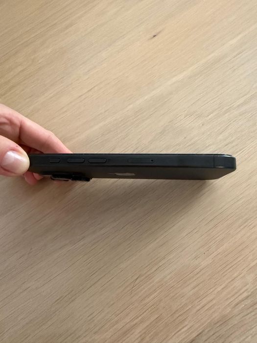 Vand Iphone 16 PRO 512GB