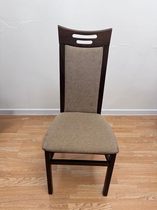 Стол и стулья для кухни