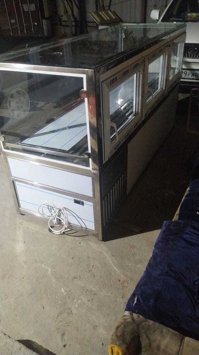 Витринный холодильник