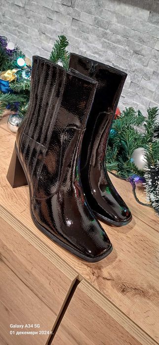 Дамски боти - лак, размер 41 нови