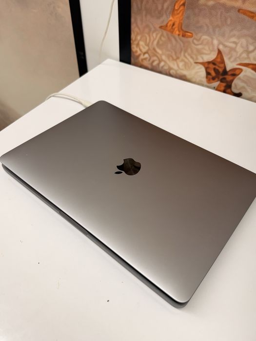 MacBook Pro 13 inch stare perfecta impecabil