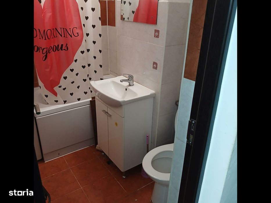 Inchiriez garsoniera mobilata -Zona Sens-160Euro