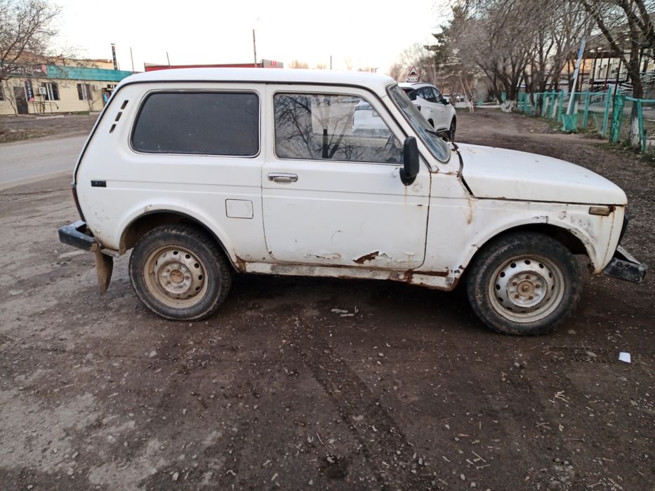 ** ВАЗ нива 2121 **