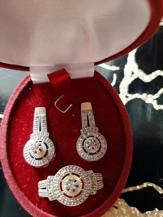 Бриллиантовый комплект