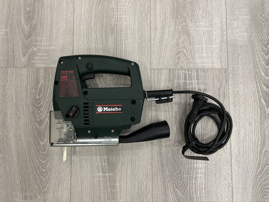 Зеге Metabo St EP455 с регулиране на оборотите[прободен/махален трион]