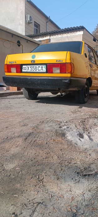 Dogan mashina sotiladi