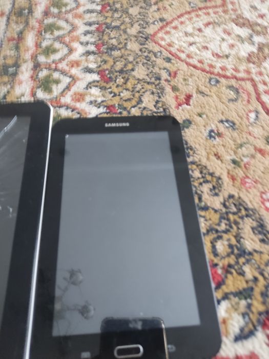 Комплект планшетов и телефонов